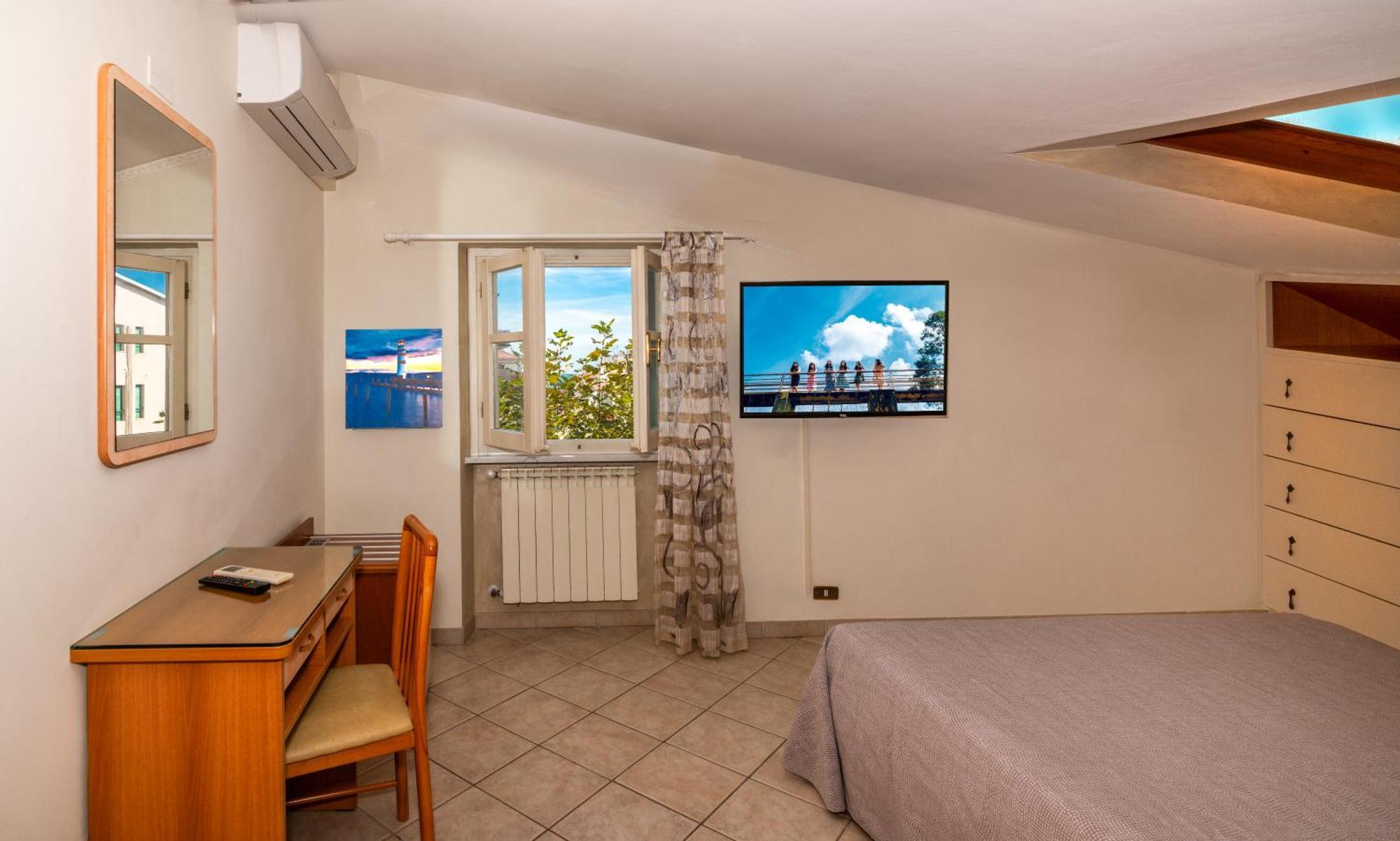 Hotel Eura Marina di Massa Luaran gambar