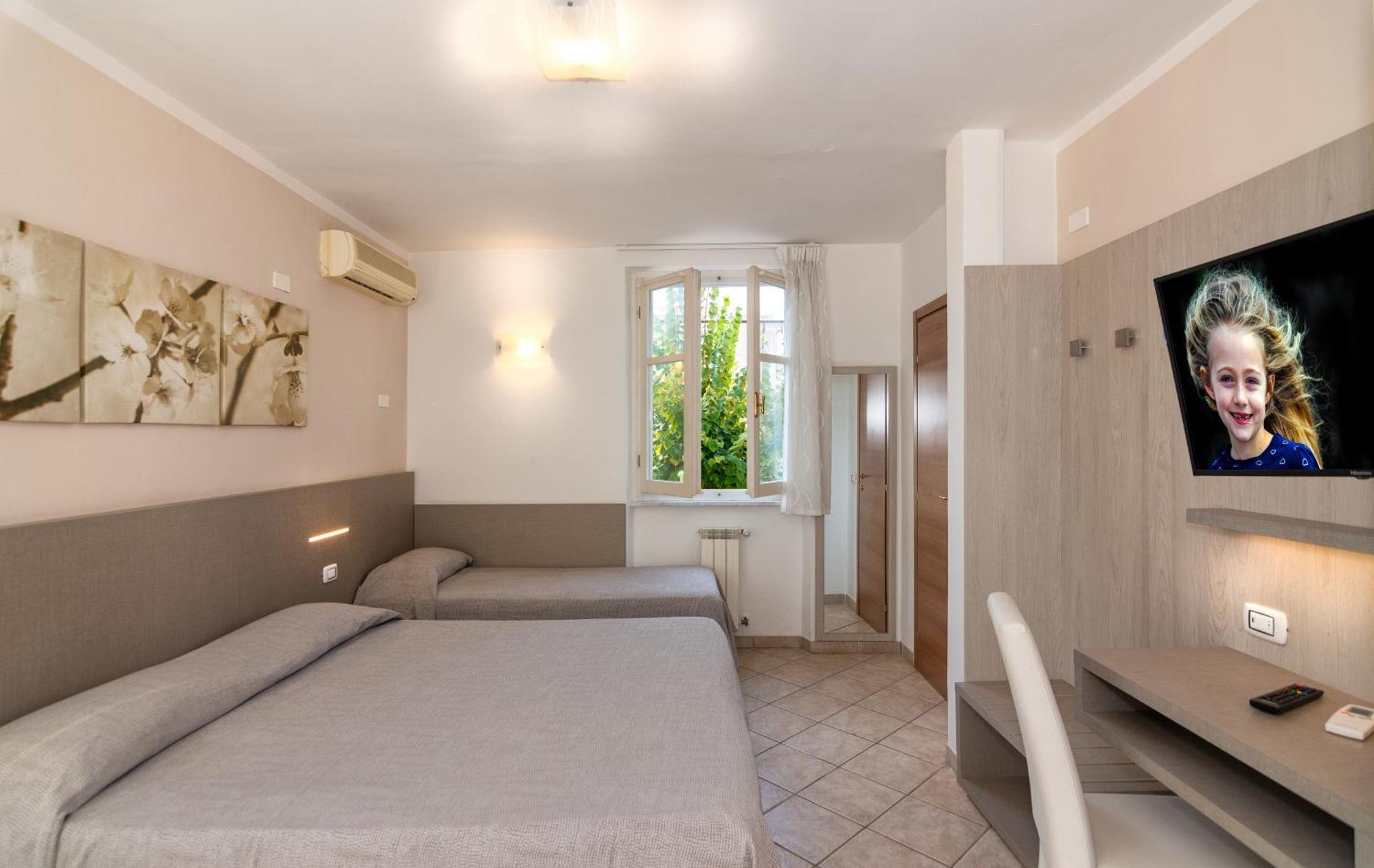 Hotel Eura Marina di Massa Luaran gambar