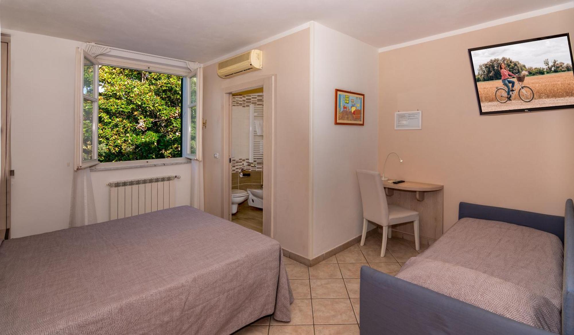Hotel Eura Marina di Massa Luaran gambar