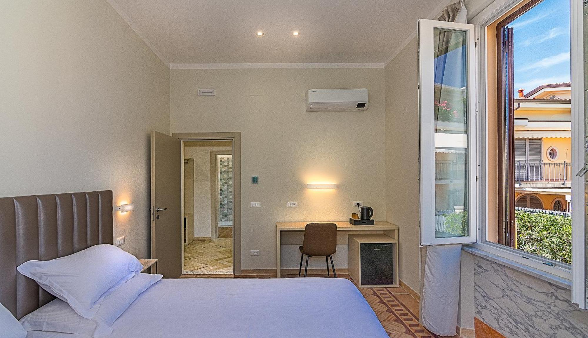 Hotel Eura Marina di Massa Luaran gambar