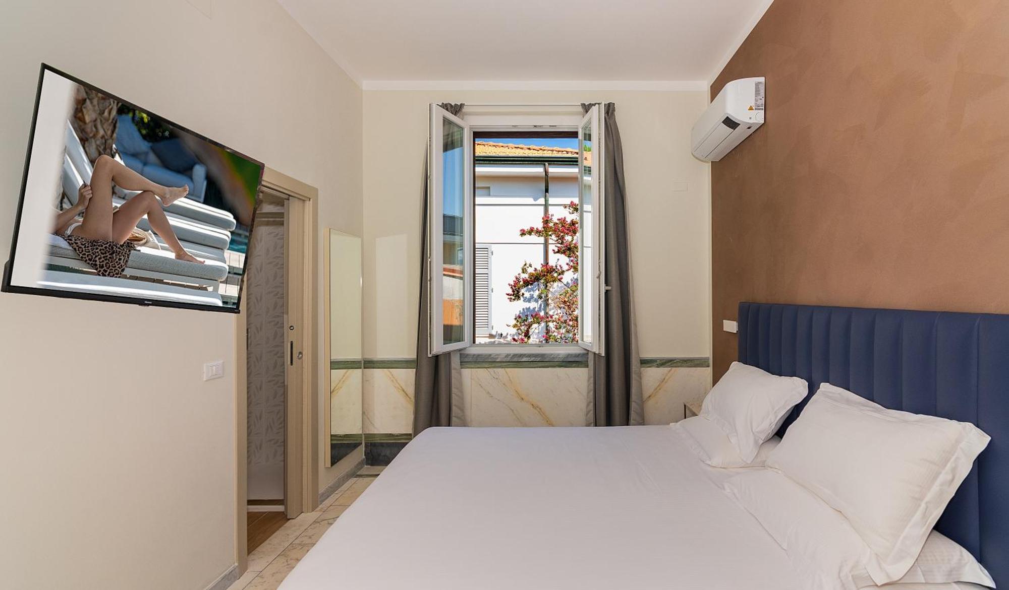 Hotel Eura Marina di Massa Luaran gambar