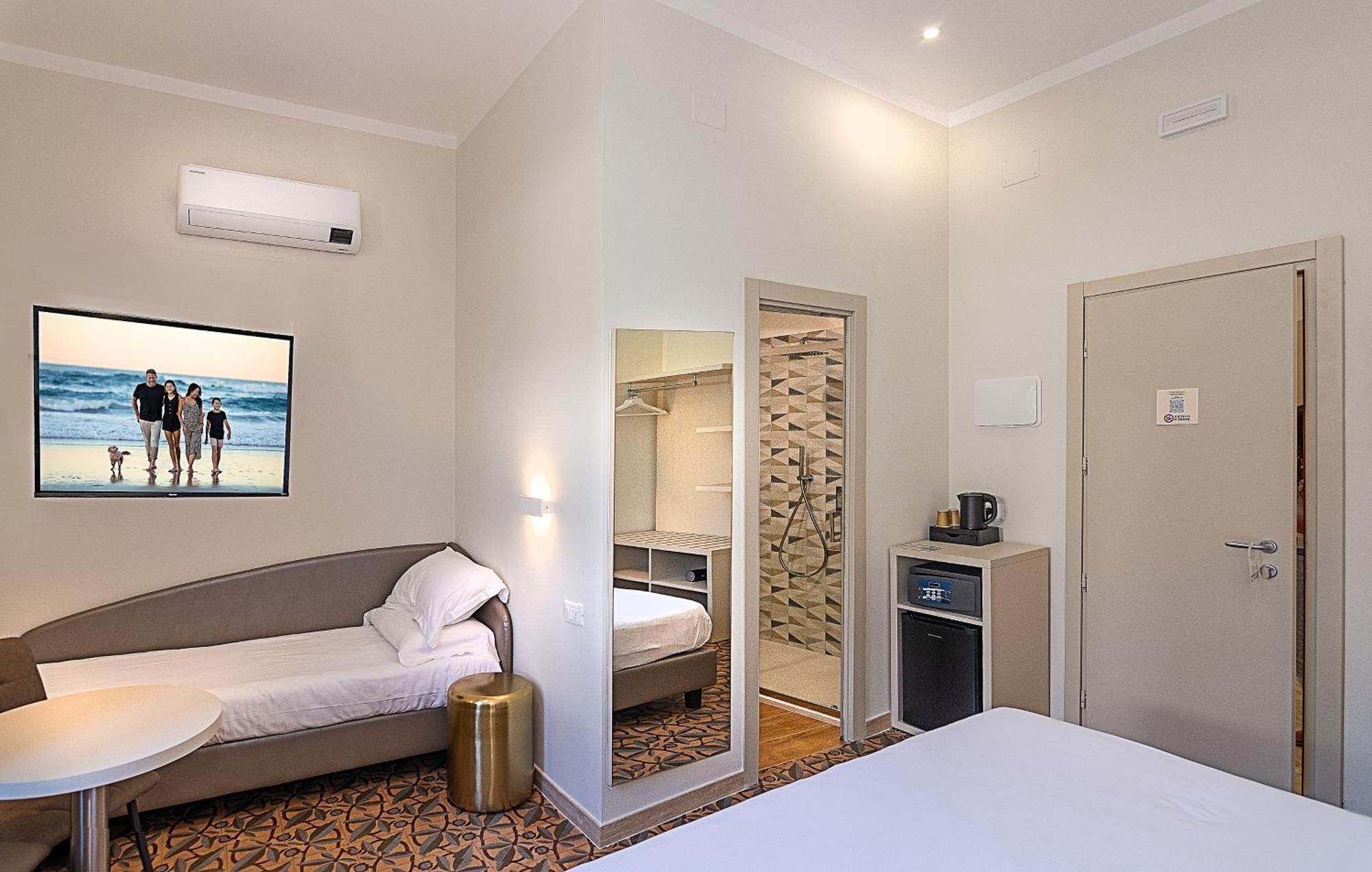 Hotel Eura Marina di Massa Luaran gambar