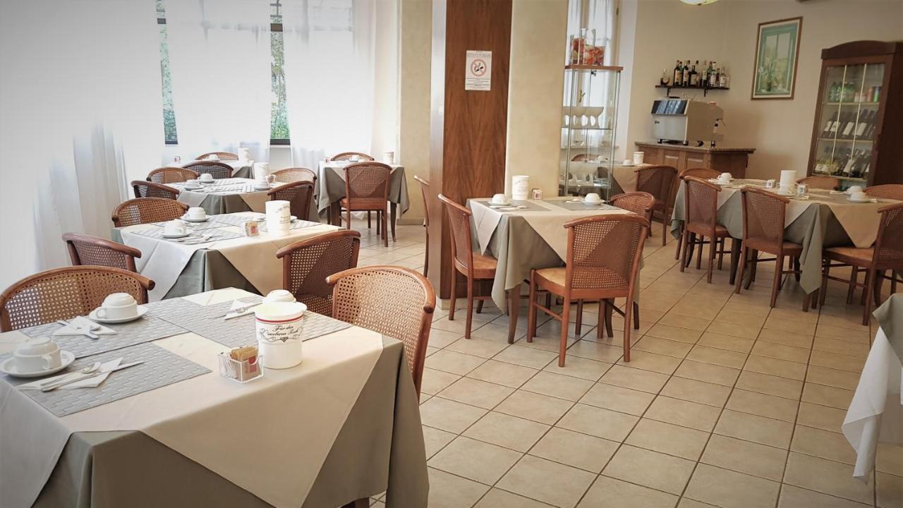 Hotel Eura Marina di Massa Luaran gambar