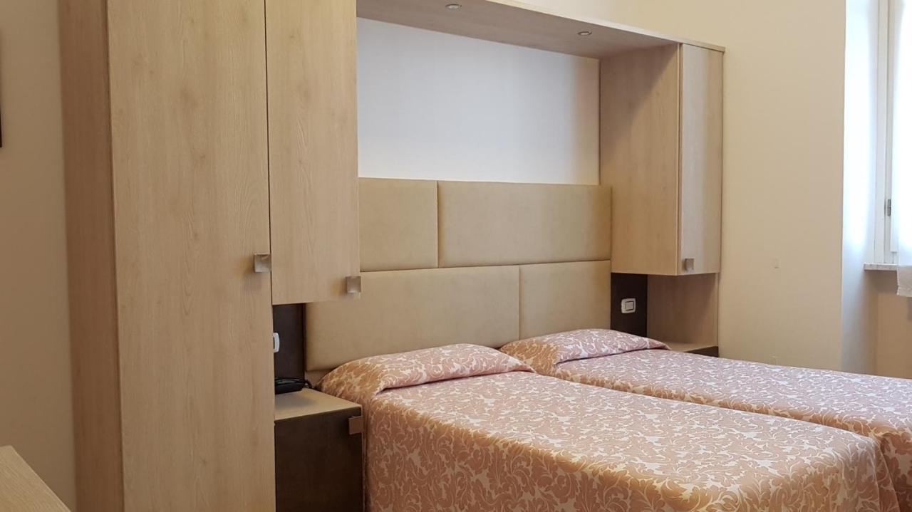 Hotel Eura Marina di Massa Luaran gambar